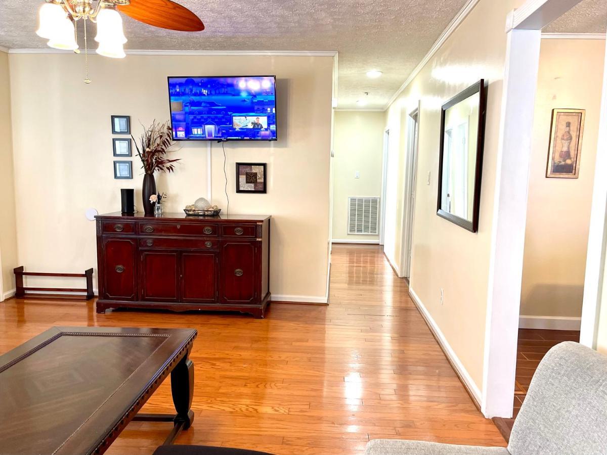 Holiday home 3 Bed 2 Bath House, Quiet & Downtown Smart Tvs In Rooms, Whole House To Yourself Havelock